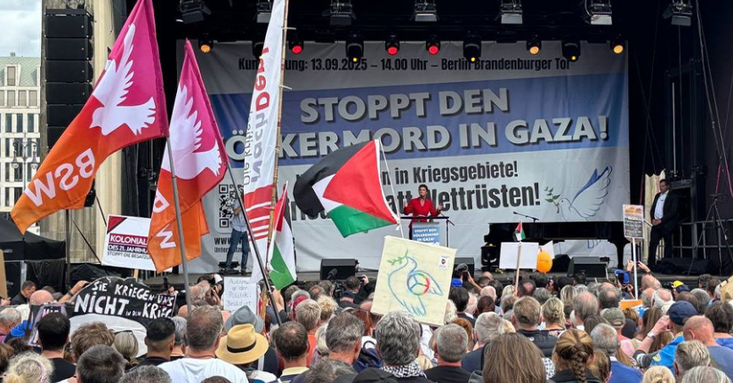 Berlin’de binlerce kişiden 