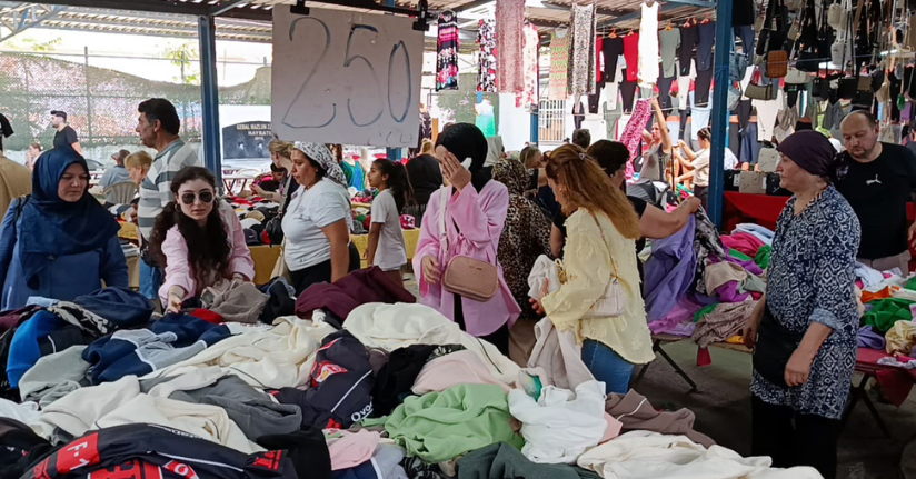  Bulgar turistler yeniden alışverişe başlad