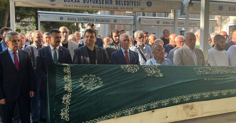 Bursa’nın duayen gazetecilerinden Engin Özpınar toprağa verildi