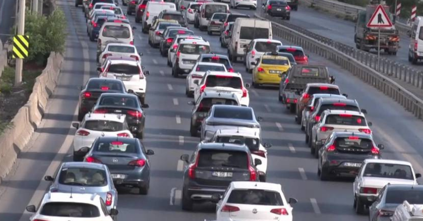 İstanbul’da iş çıkış saatinde trafik yoğunluğu yüzde 71’e ulaştı