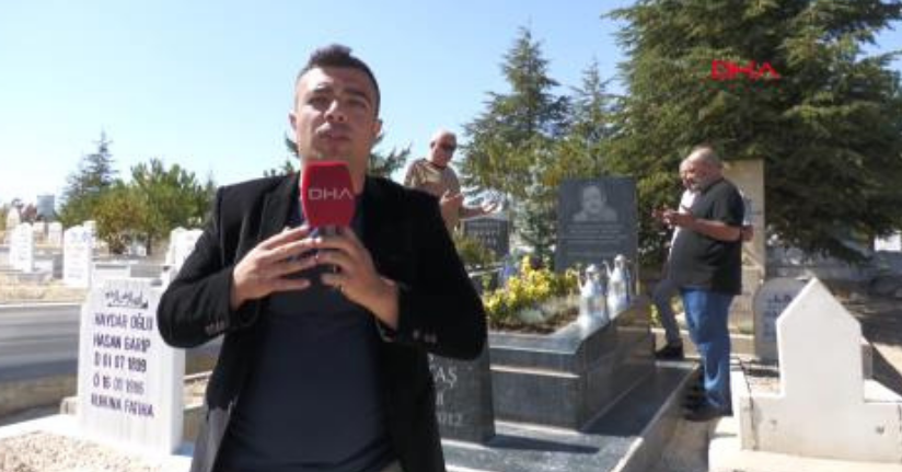 Neşet Ertaş, Kırşehir'deki mezarı başında anıldı