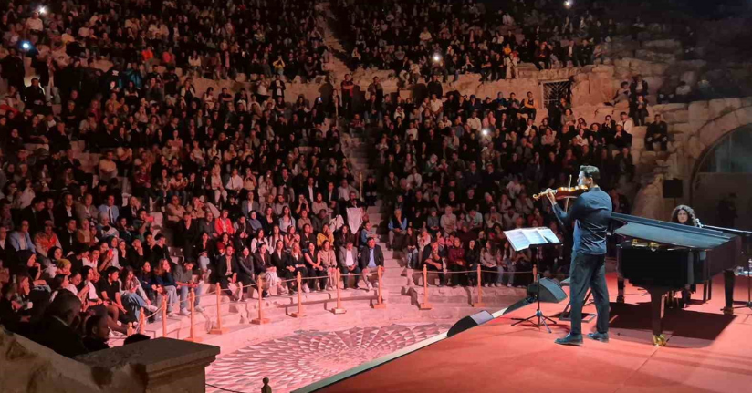 Kibyra Antik Kenti’nde Anjelika Akbar’ın piyano resitali