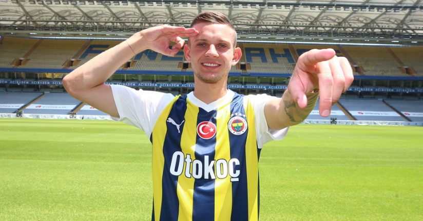 Fenerbahçeli Sebastian Szymanski’den Sürpriz Karar: İtalya’ya Gitmek İstiyor