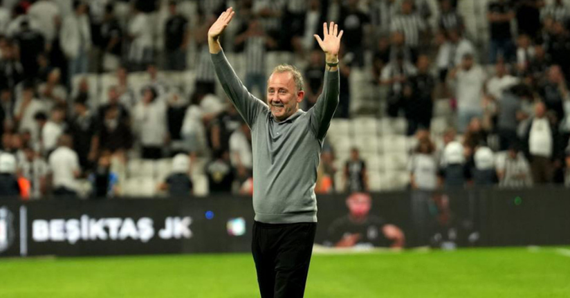 Sergen Yalçın, Beşiktaş’ın başında derbileri kaybetmiyor