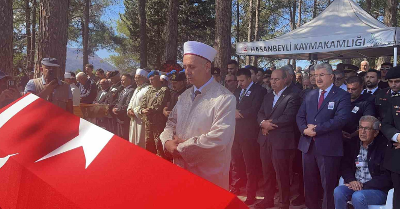 Kazada şehit olan Astsubay Çavuş Kemal Özgür, Osmaniye’de toprağa verildi
