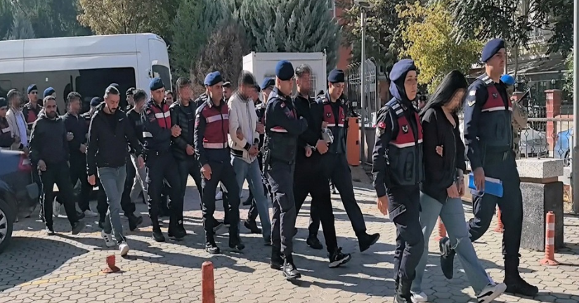 1 kişinin öldüğü silahlı kavgaya ilişkin 2 tutuklama