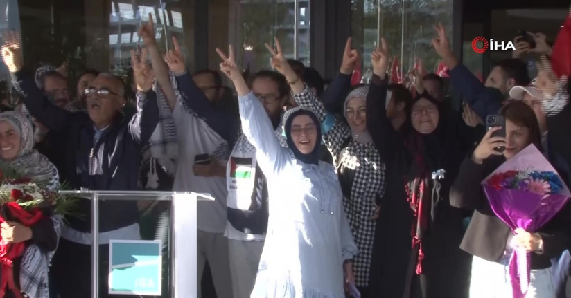 Sumud'da alıkonulan Türkler İstanbul'a getirildi