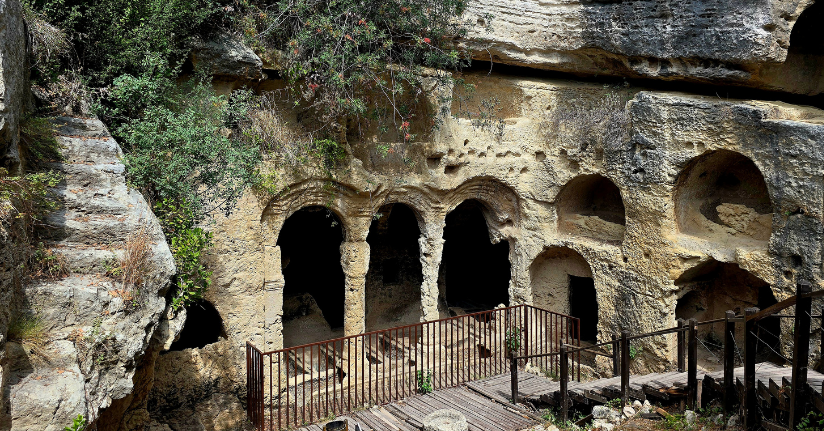 Bin esirin yaptığı Titus Tüneli ile Beşikli Mağara'yı 40 bin kişi ziyaret etti