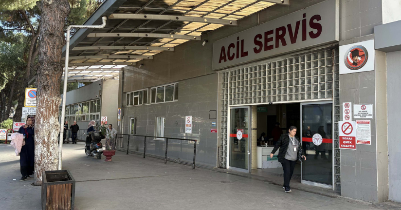 Aydın'da 60 hastane personeli, gıda zehirlenmesi şüphesiyle acil servise başvurdu
