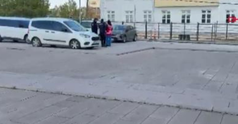 Bebeğini bankta oturan kişiye bırakıp kaçan anne, adli kontrol şartıyla serbest