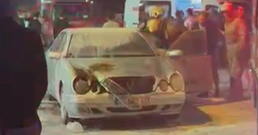 Eşiyle kavga etti, otomobiliyle birlikte kendini ateşe verdi