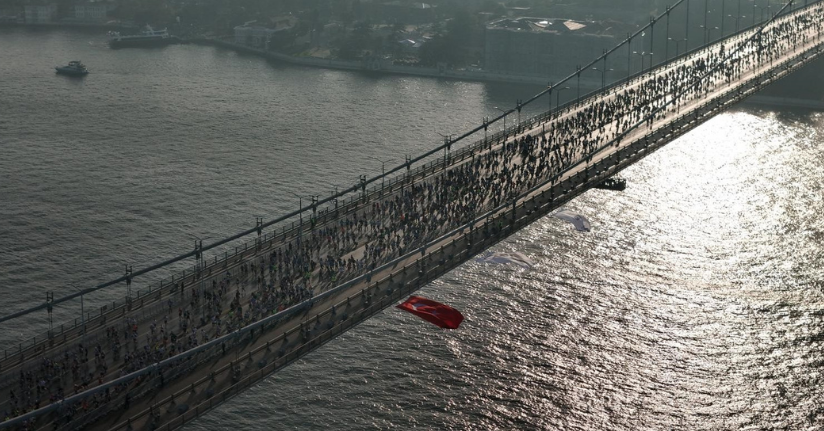 Türkiye İş Bankası İstanbul Maratonu bir kez daha kıtaları birleştirdi