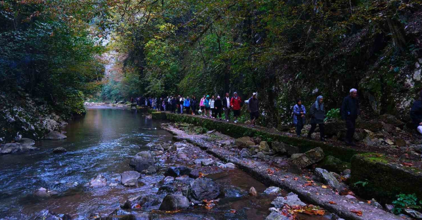 Tabiat harikaları arasında unutulmaz bir sonbahar yürüyüşü