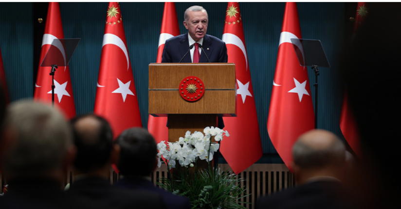 Cumhurbaşkanı Erdoğan'dan Özgür Özel'e sert tepki: 'Avrupa kapılarında sabahlıyor'