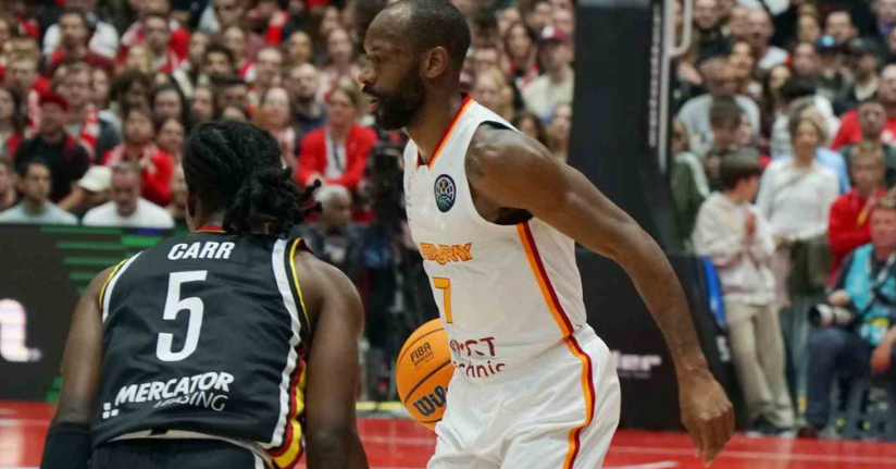 FIBA Şampiyonlar Ligi: Würzburg Baskets: 74 - Galatasaray: 99