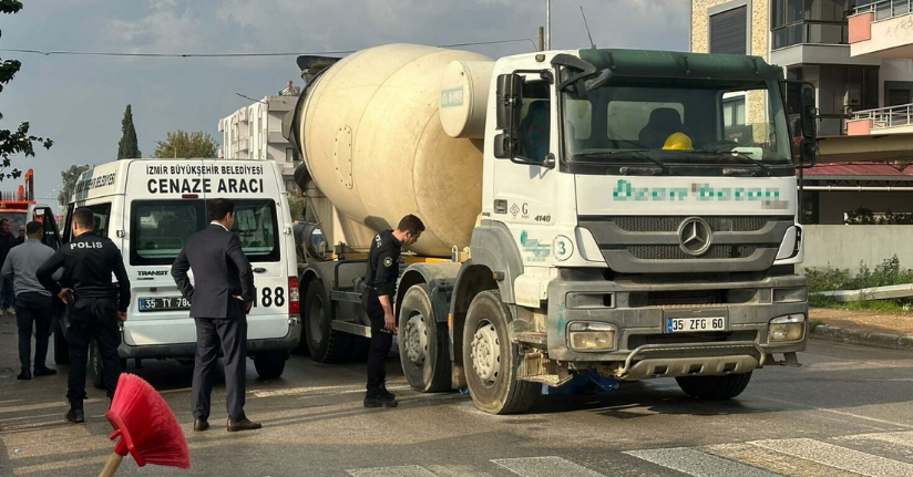 Beton mikserinin çarptığı kadın öldü; son anda yol kenarına çektiği torunu kurtuldu