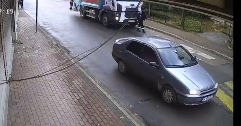 Belediye işçisinin çöp kamyonunun altında kalıp öldüğü kaza kamerada