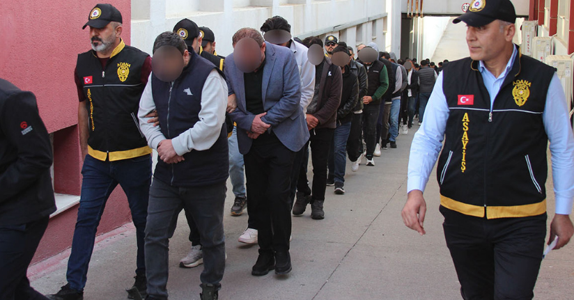 Müteahhitleri 19 milyon lira dolandıran şebeke çökertildi: 23 ilde dev operasyon