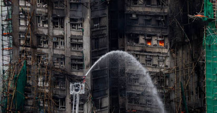 Hong Kong’daki gökdelen yangınında can kaybı 146’ya yükseldiHong Kong’daki gökdelen yangınında can kaybı 146’ya yükseldi