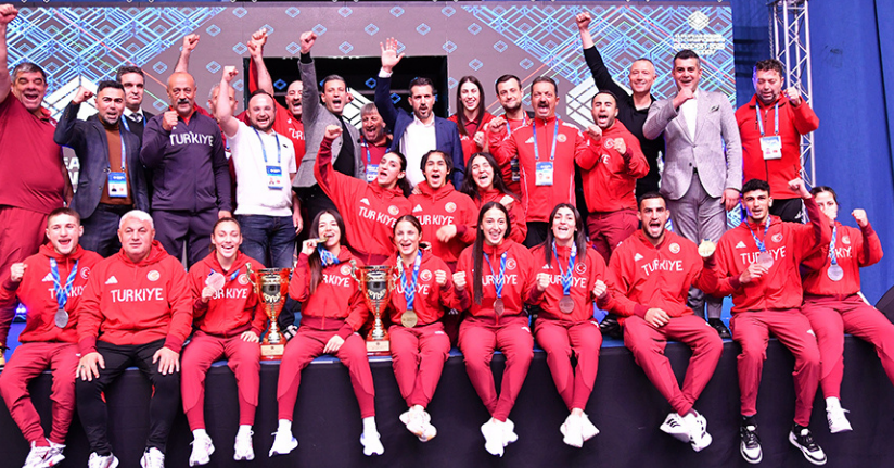 U23 Avrupa Boks Şampiyonası’nda millilerden tarihi zafer