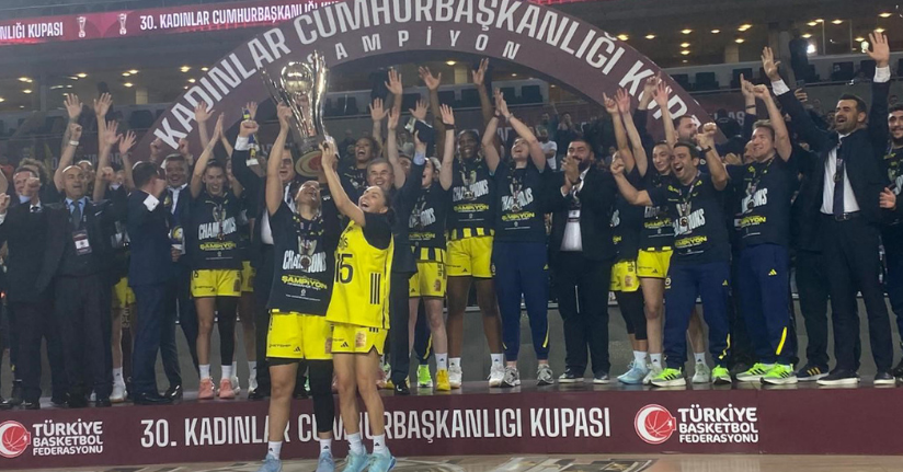 30. Kadınlar Cumhurbaşkanlığı Kupası Fenerbahçe Opet’in30. Kadınlar Cumhurbaşkanlığı Kupası Fenerbahçe Opet’in