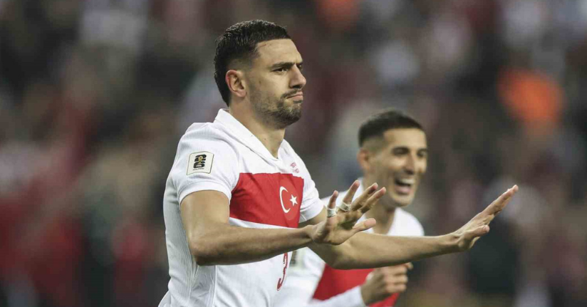 Merih Demiral, Al Ahli ile sözleşme yeniledi