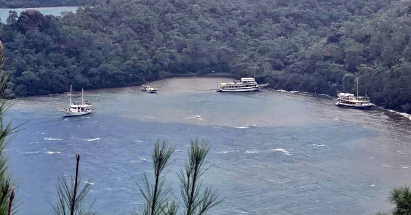 Marmaris’te 3 tekne karaya oturduMarmaris’te 3 tekne karaya oturdu