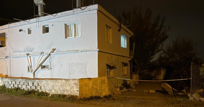 Öldürdüğü eşini evinin banyosuna gömdü