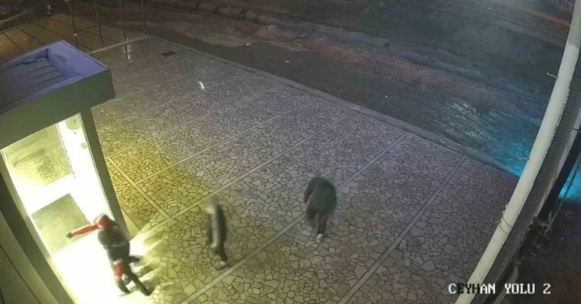 Adana’da 4 çocuk, beğendiği 4 motosikleti galeriden çaldı