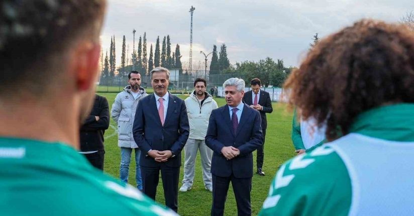 Vali Doğan ve Başkan Alemdar’dan Sakaryaspor ziyareti