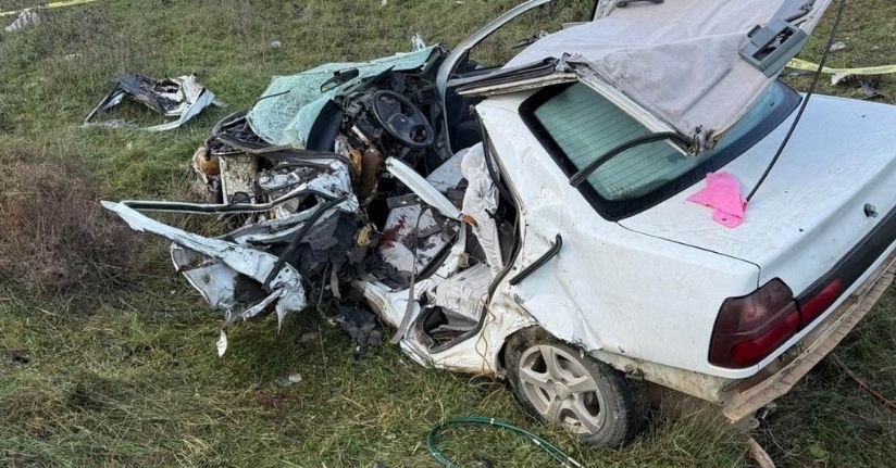 İzmir’de feci kaza: 1 ölü, 1 yaralı