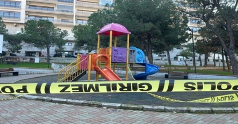 Çocuk parkında 'yan bakma' kavgası; 1 ölü, 1 yaralı