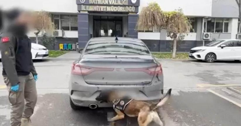 Batman’da bir otomobilde 56 kilo esrar ele geçirildi