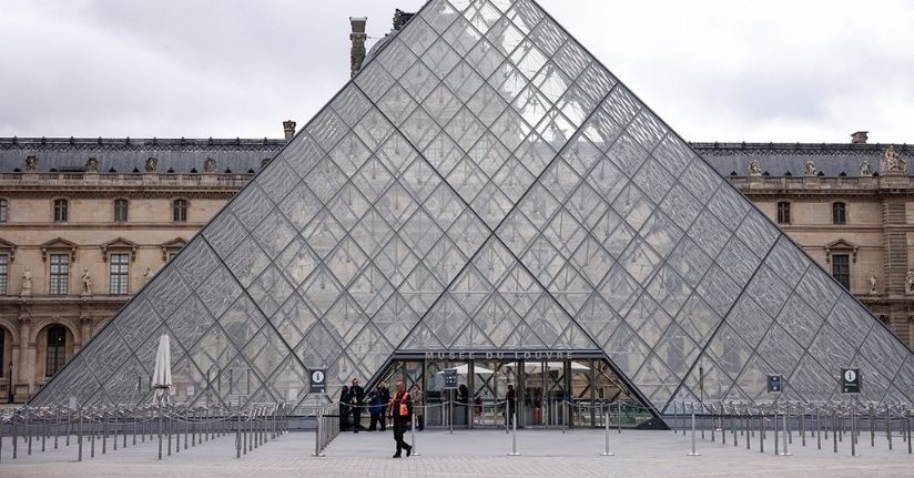Paris'teki Louvre Müzesi çalışanları greve gitti, müze açılmadı