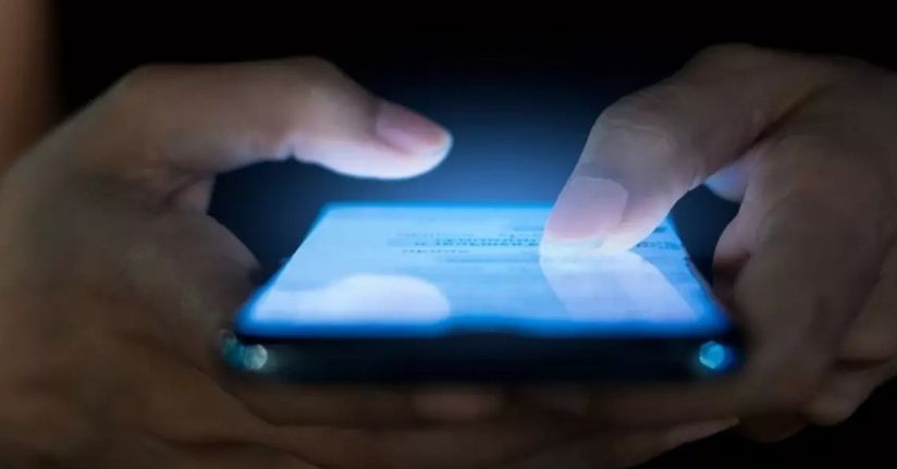 Mesajlaşma grubuna müstehcen fotoğraf gönderen öğretmen tutuklandı