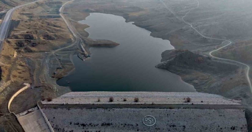 Çorum’da iki baraj kuruma noktasına geldi: Belediyeden tasarruf çağrısı