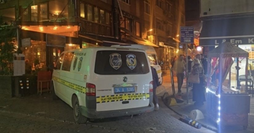 Kadıköy'de evde iki kişi ölü bulundu