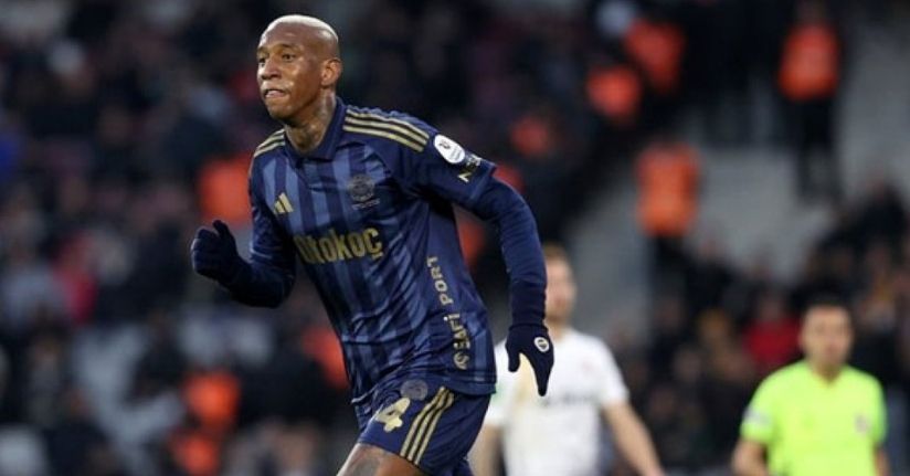 Fenerbahçe’de Talisca, sakatlandı