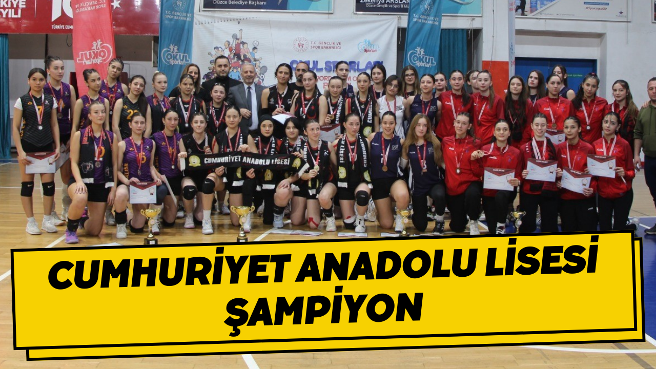 Cumhuriyet Anadolu Lisesi Şampiyon