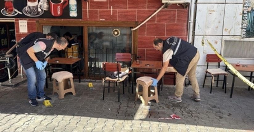 2 kişiyi öldürüp, 3 kişiyi yaralayan sanığa, 2 müebbet ve 39 yıl hapis cezası2 kişiyi öldürüp, 3 kişiyi yaralayan sanığa, 2 müebbet ve 39 yıl hapis cezası