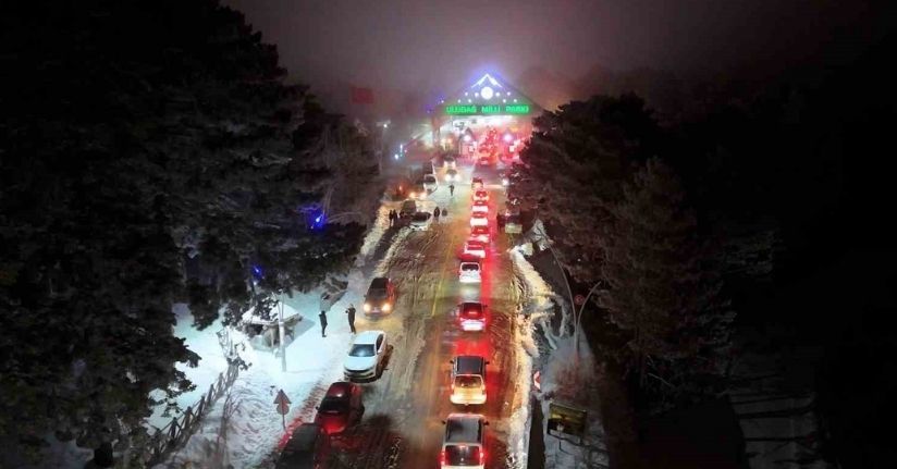 Beyaza bürünen Uludağ’da jandarmadan sıkı denetim