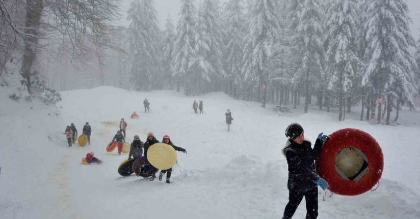 Diyarbakır’da kar tatili öğleden sonra geldi