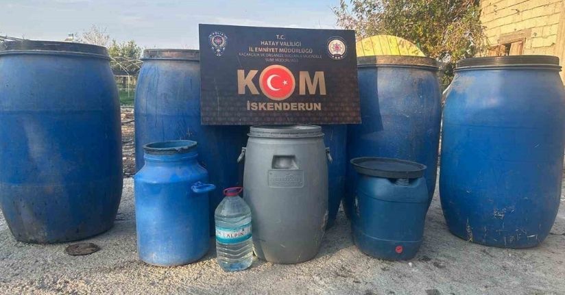 Hatay’da yılbaşı öncesi 1020 litre el yapımı alkol ele geçirildi
