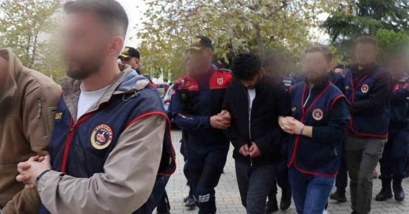 Fabrikalara dadanan suç örgütü kasaları spiral makinesiyle patlattı