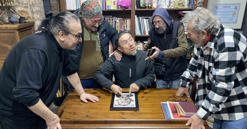 Yaklaşık 40 yıldır arkadaş olan karikatüristler