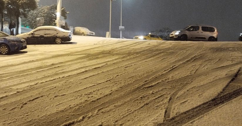 İstanbul Anadolu Yakası’nda kar yağışı etkili oluyor