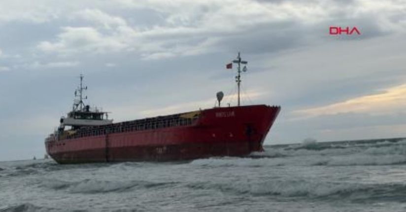 Tekirdağ'da karaya oturan kuru yük gemisinde inceleme yapıldı