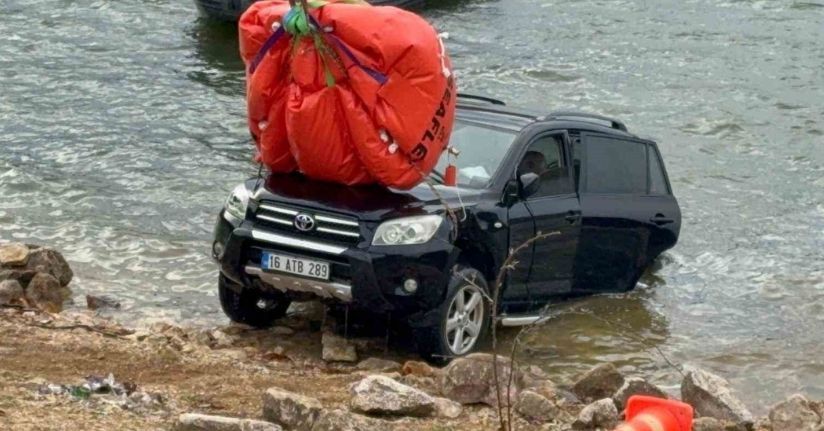 Elif’in hayatını kaybettiği araba gölden çıkartıldı