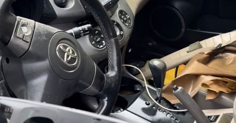 İHA muhabiri görüntüledi: Elif Kumal’ın aracında dikkat çeken şüpheli detaylar