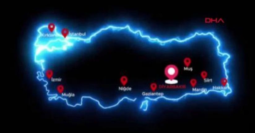 Diyarbakır merkezli 11 ilde 827 milyonluk ‘Sanal Kıskaç’ operasyonu: 10 tutuklamaDiyarbakır merkezli 11 ilde 827 milyonluk ‘Sanal Kıskaç’ operasyonu: 10 tutuklama